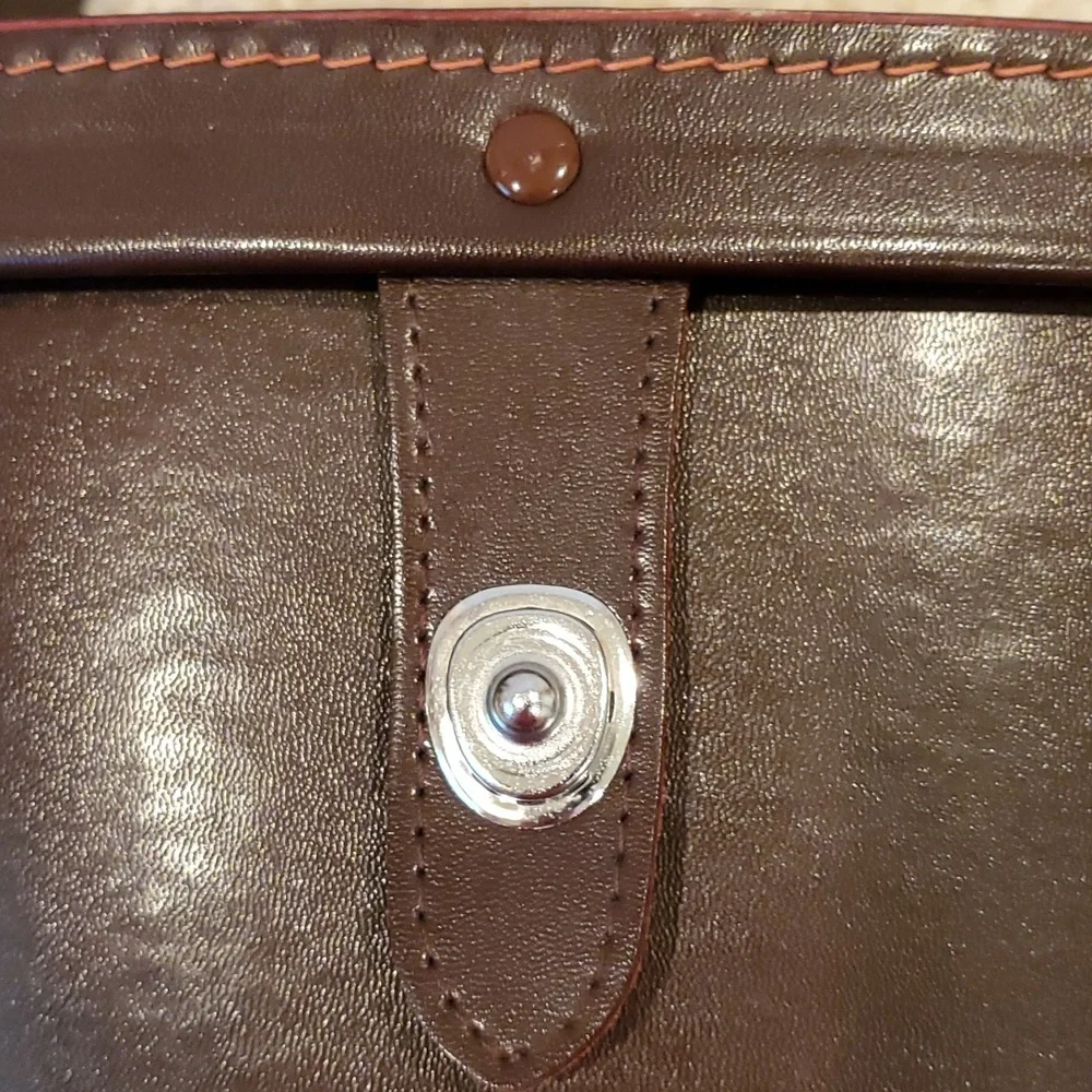 Vintage Japanese Binoculars With Leather Carrying Case - Picture 7 of 13